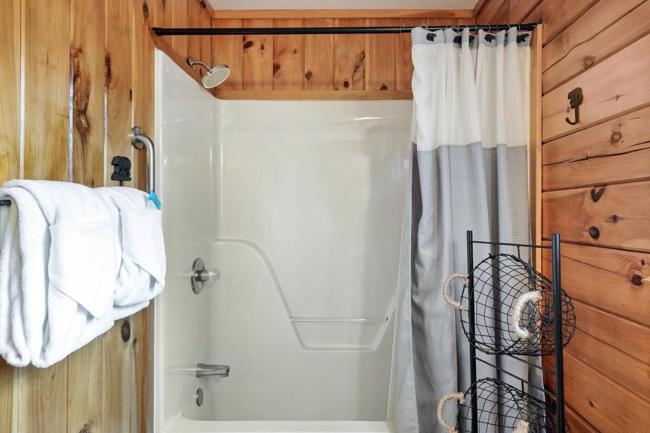 Lazy Bear Den Villa Sevierville Exterior photo